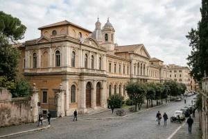 Le Vatican a donné des informations sur l'opération du poumon subie par Papa Leo 14. Dans le communiqué, il a été indiqué que l'opération s'était achevée avec succès